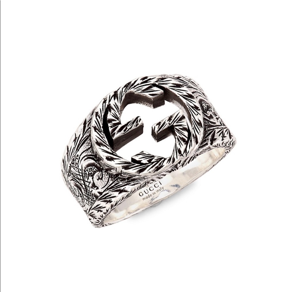 Gently worn Gucci mens ring. .925 silver. Size 24.
